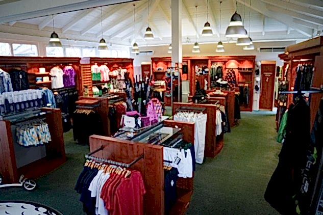 Ein Blick auf das Sortiment des Pro Shop St. Leon-Rot